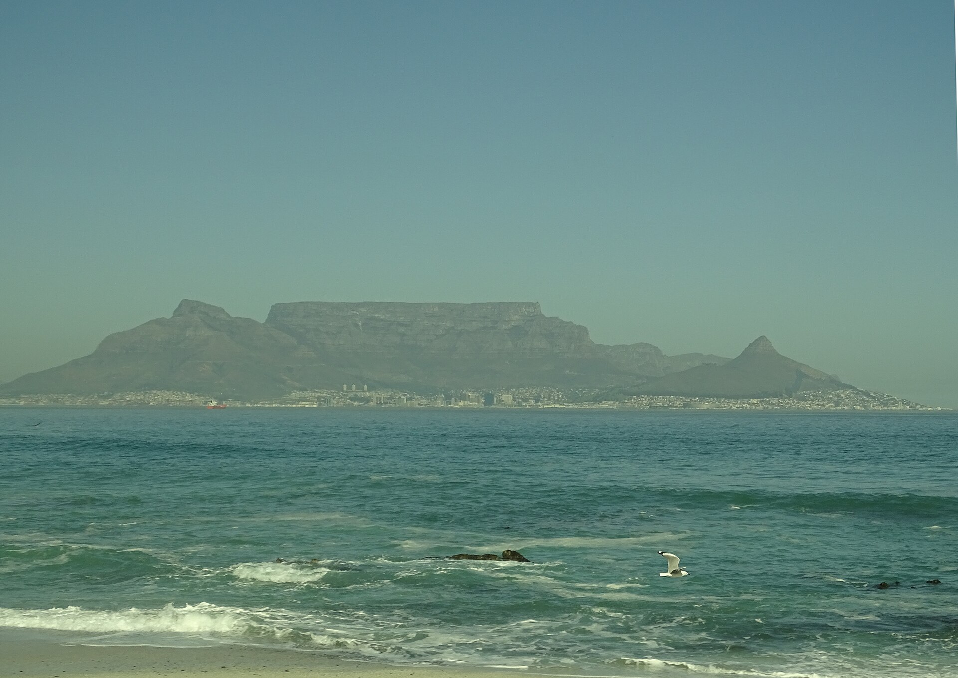 Blouberg vs Camps Bay: Which Beach Actually Wins?